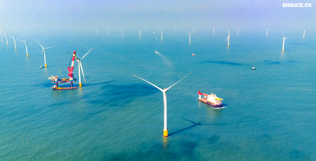 4月19日，河鋼集團舞鋼公司向客戶如期交付了一批風電鋼材，該批鋼材將專門用于大唐南澳勒門I海上風電擴建項目。 近年來，舞鋼公司不斷強化科技領導力和創新能力，以優化產品結構和市場結構為指導，專注于滿足客戶的個性化需求。公司依托自身的產品技術優勢，精準地服務于國家重點新基建和新能源項目市場，推動了公司的可持續發展。